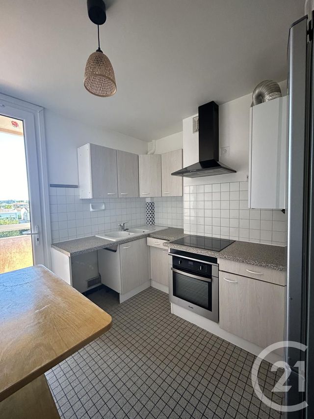 Appartement T3 à louer - 3 pièces - 61.0 m2 - CUGNAUX - 31 - MIDI-PYRENEES - Century 21 Partenaire Immobilier